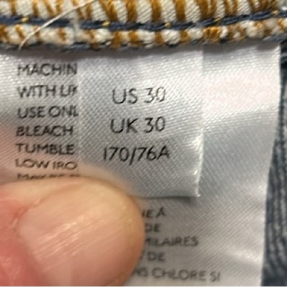 We The Free Denim Mini Skirt Women 30 – OB826306 Distressed Button Fly        
F - Picture 8 of 14